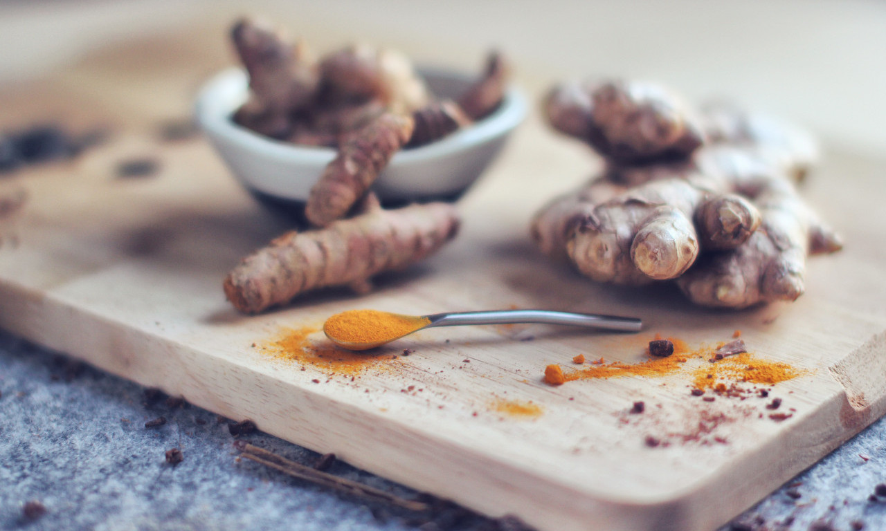 DA LI JE ĐUMBIR ZAPRAVO ZDRAV KAO ŠTO SE PRIČA Evo ko bi trebalo da ga izbegava!