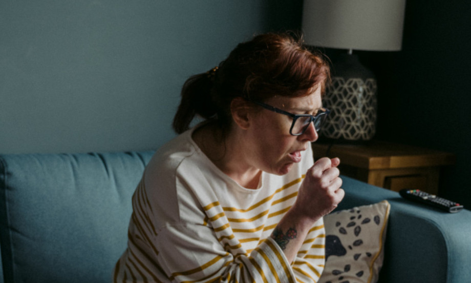 NARODNI LEK ZA KAŠALJ OD CRNOG LUKA I MEDA Proveren recept koji pomaže generacijama!