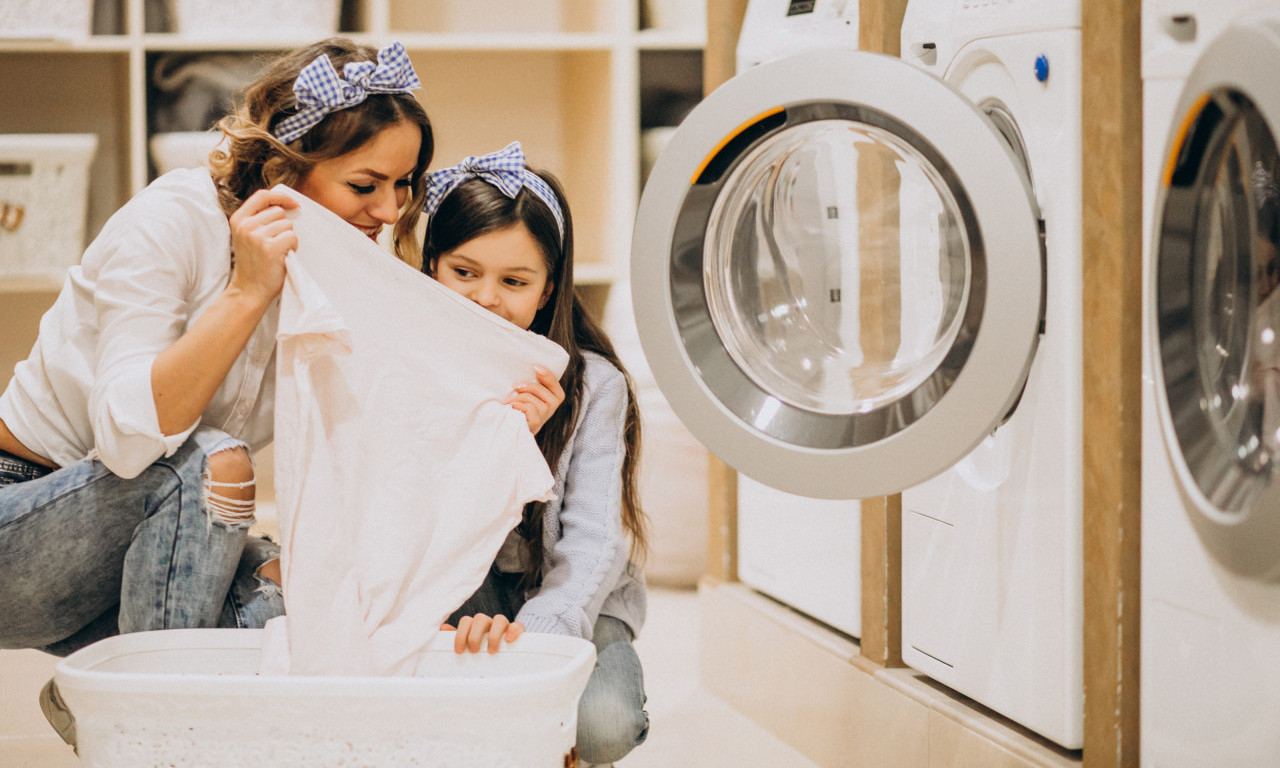 DA LI ZABORAVLJATE DA OPERETE OVE STVARI? Stručnjaci otkrivaju 7 predmeta koje skoro svi preskaču u pranju