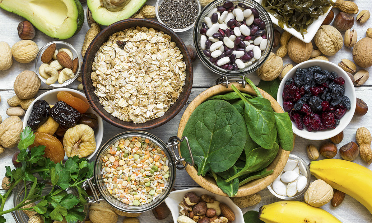 STRUČNJACI OTKRIVAJU - OVO VOĆE I POVRĆE NAJVIŠE JAČA IMUNITET