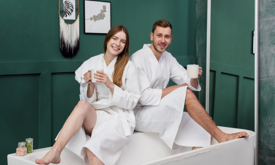 U MAŠINU NA KUPANJE SVI, AJDE! Aparat za higijenu ljudi menja tuš i kadu – od cene uši se crvene!