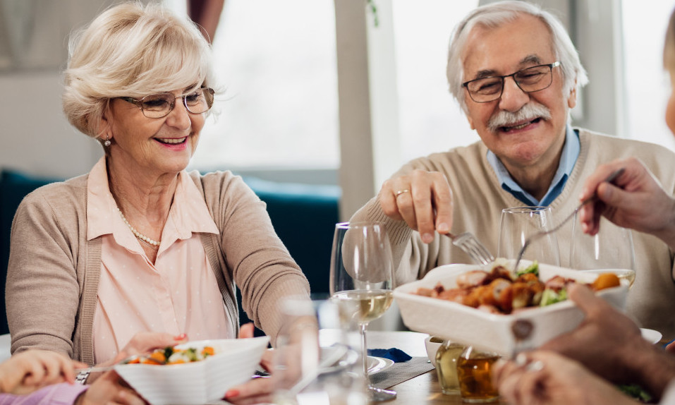 KAŽU DA AKO OVO JEDETE 1. JANUARA, BIĆE BERIĆETNA GODINA Evo šta su naše bake stavljale na sto!