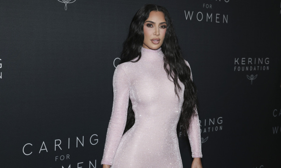 KIM KARDAŠIJAN IMA ČETVORO DECE, A EVO KOLIKO DADILJA Jedna od njih dežura 24 sata dnevno