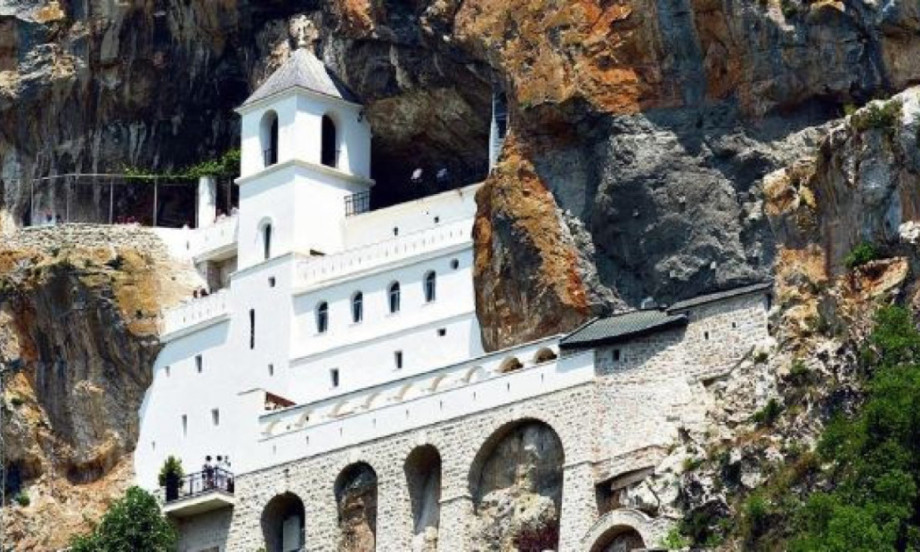 ŠTA SMETE, A ŠTA NE NA OSTROGU? Pravila koja svako treba da zna i poštuje