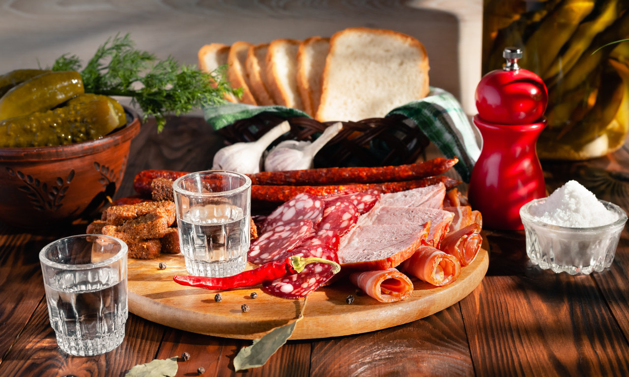 TIHI UBICA NA TANJIRU Evo koje meso šteti vašem srcu