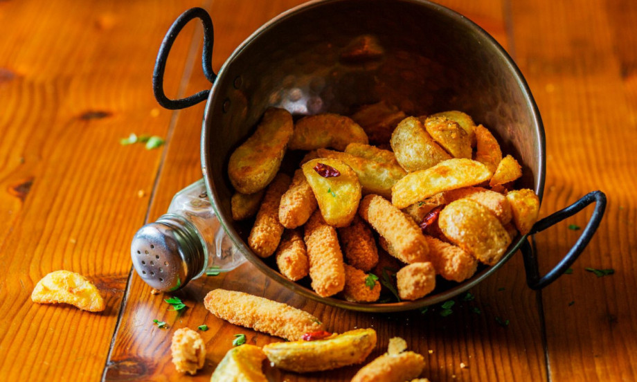 OVO JE RECEPT KOJI ĆE SVE ODUŠEVITI Pekarski krompir sa ajvarom raspameti ukućane!