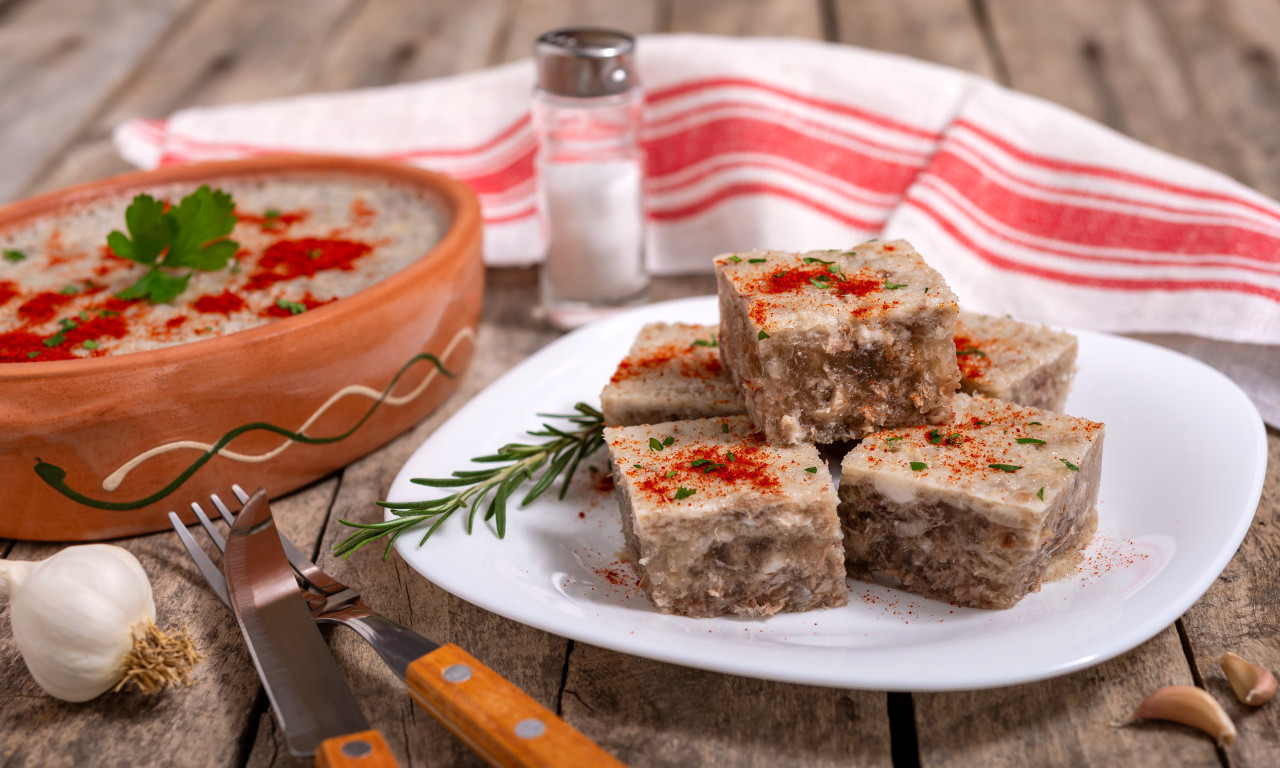 PIHTIJE NA STARINSKI NAČIN Miris detinjstva i ukusa koji vraća uspomene