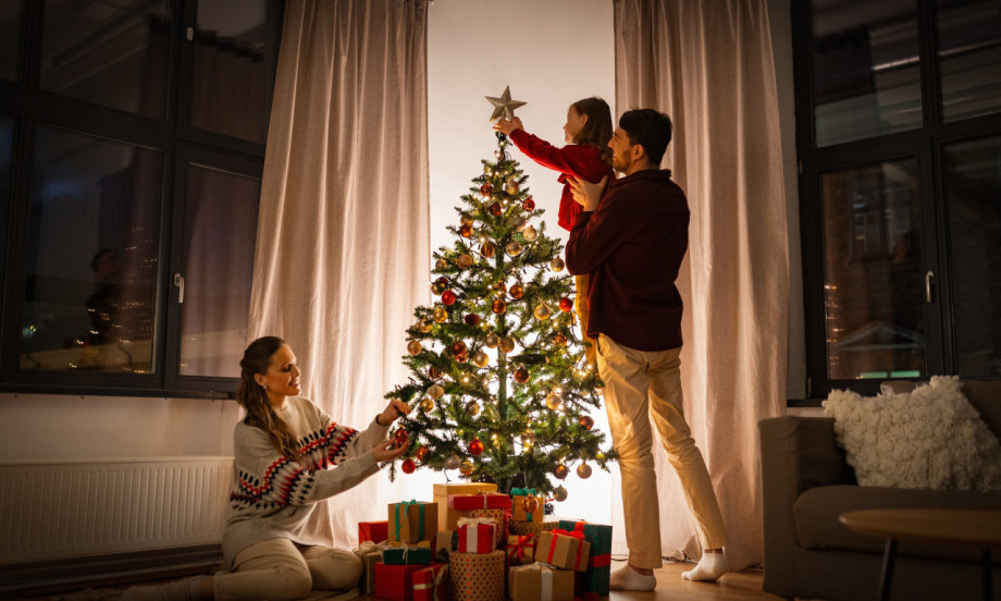 AKO OKITITE JELKU NA OVAJ DATUM, POZITIVNA ENERGIJA ĆE VAS PRATITI TOKOM CELE GODINE Evo o kom datumu je reč!