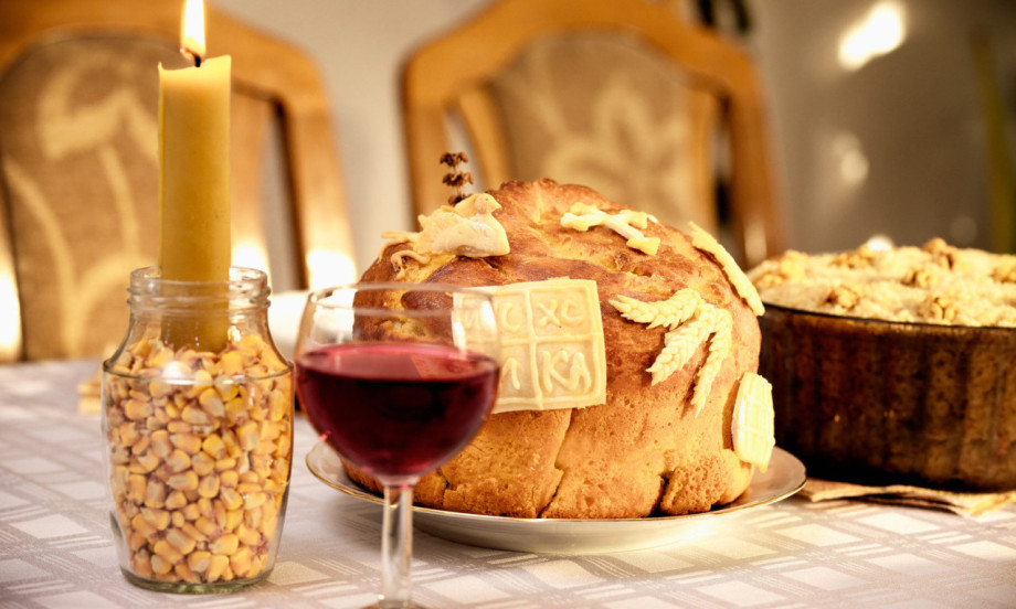 KAKO SE PRAVILNO ČESTITA KRSNA SLAVA Domaćinski vodič za reči koje poštuju tradiciju!