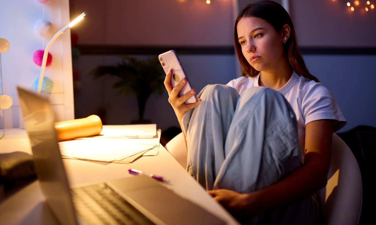 ONLINE DEJTING POSTAO STVARNOST Prednosti i rizici koje treba da znate!