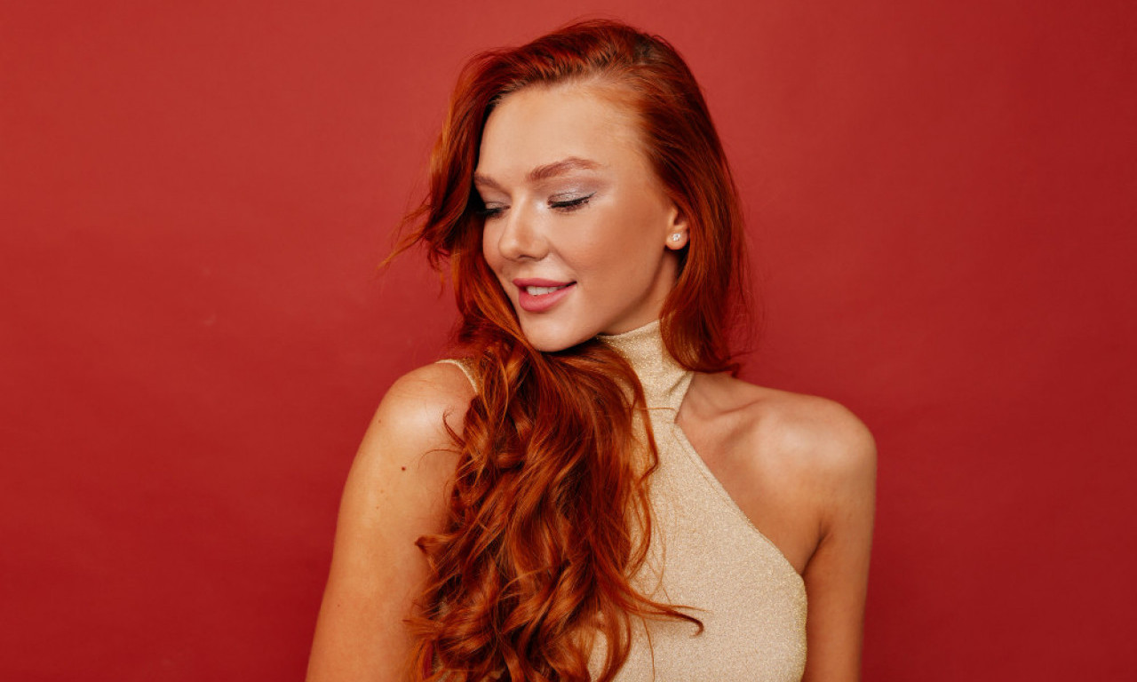 KOMPLETNA JESENJA NEGA Saznajte kako da osvežite i pripremite kožu, kosu i telo za kišne dane