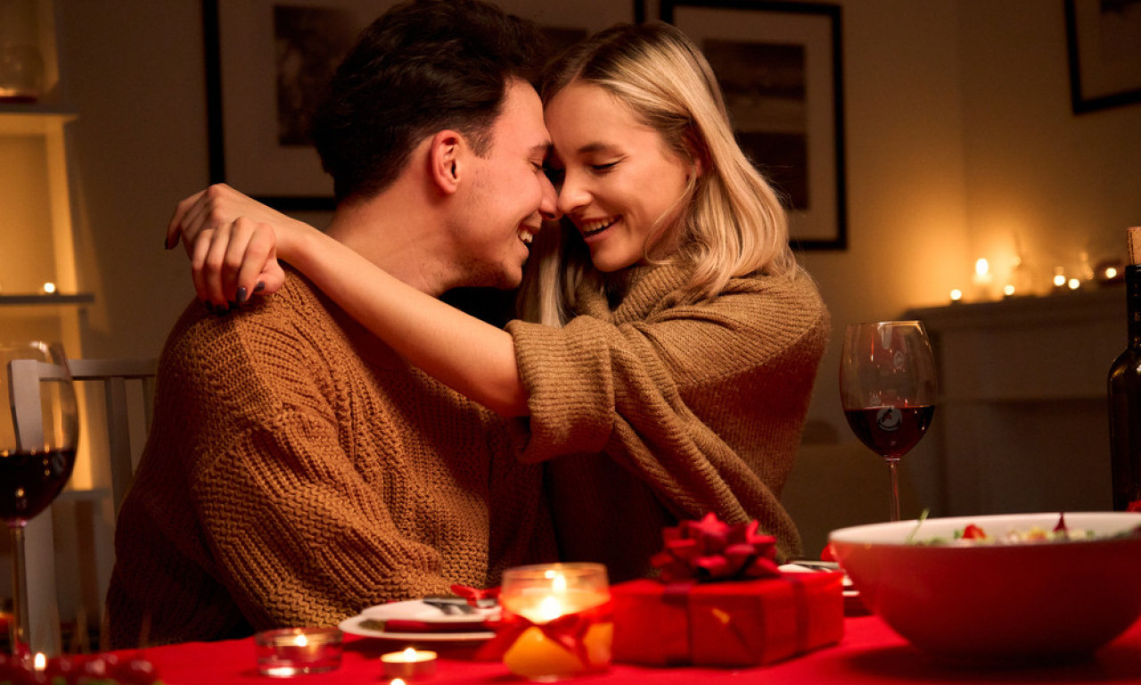 LJUBAVNI HOROSKOP ZA 2026. GODINU Nekima stiže veza decenije, a nekima bolan raskid!