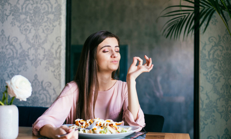 /data/images/2025-03-20/131241_shutterstock-1518625673_kf.jpg OVO NIKAKO NE JEDETE NA PRAZAN STOMAK Dve namirnice za doručak koje goje i kvare metabolizam
