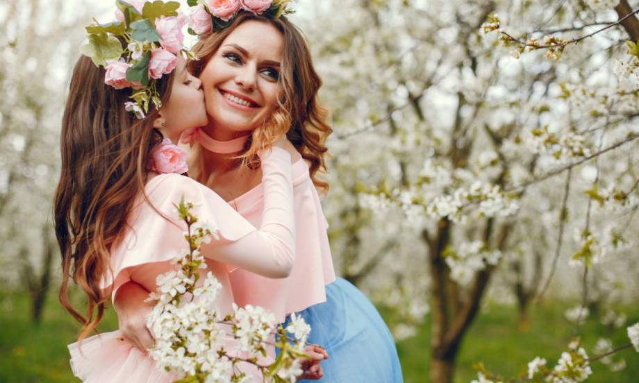 DRAGE MAME, EVO ŠTA VAŠA ĆERKA ZAISTA OČEKUJE OD VAS