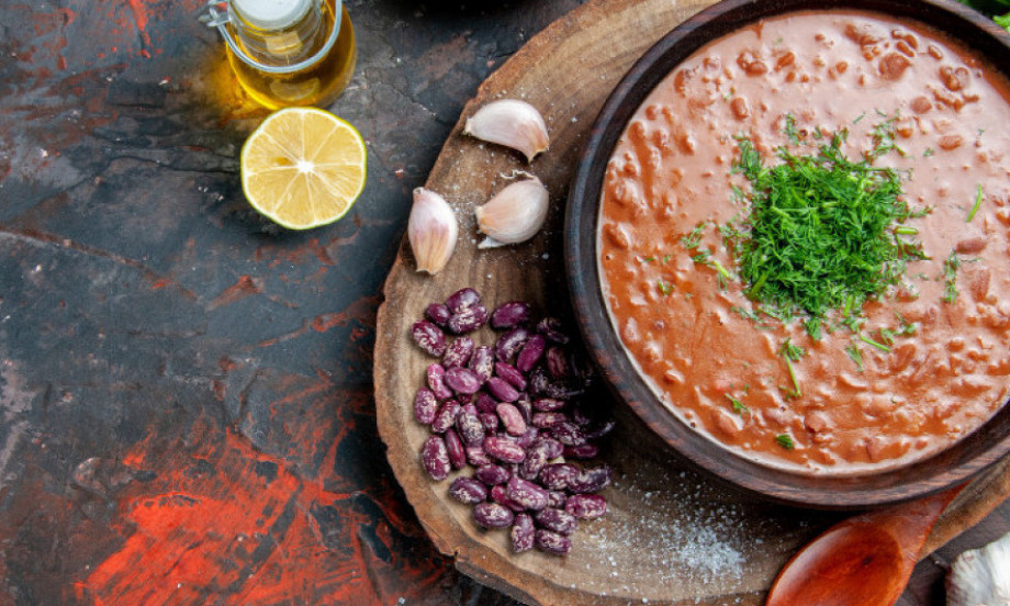 IZ KONZERVE ILI SA ŠPORETA? Evo koji pasulj je zapravo bolji za zdravlje - nećete verovati šta kaže struka