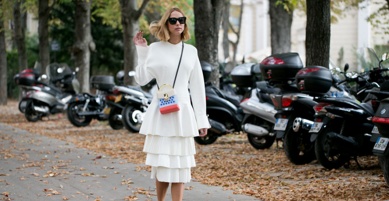 VUNENA SUKNJA JE APSOLUTNI HIT JESENI 2025: Kako da je nosite i izgledate luksuzno, toplo i moderno! (FOTO)