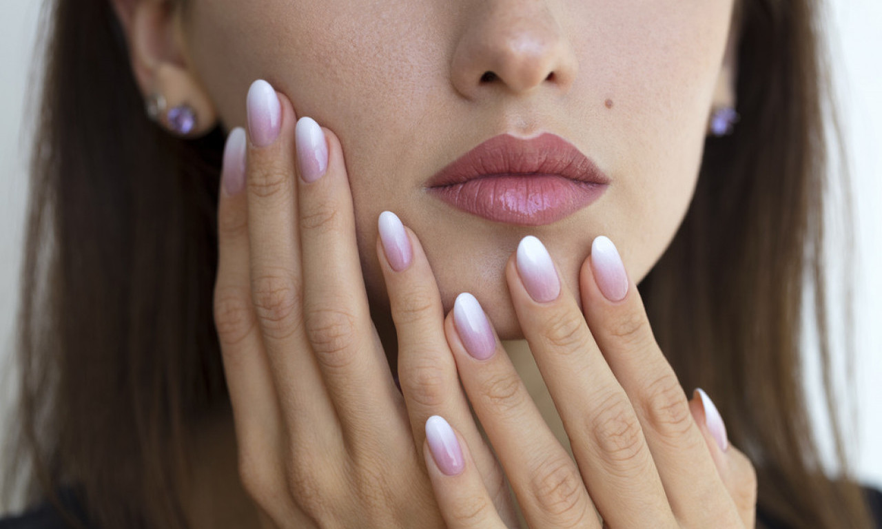 NAJLEPŠI MANIKIR ZA JESEN Jednostavno, a tako stilski