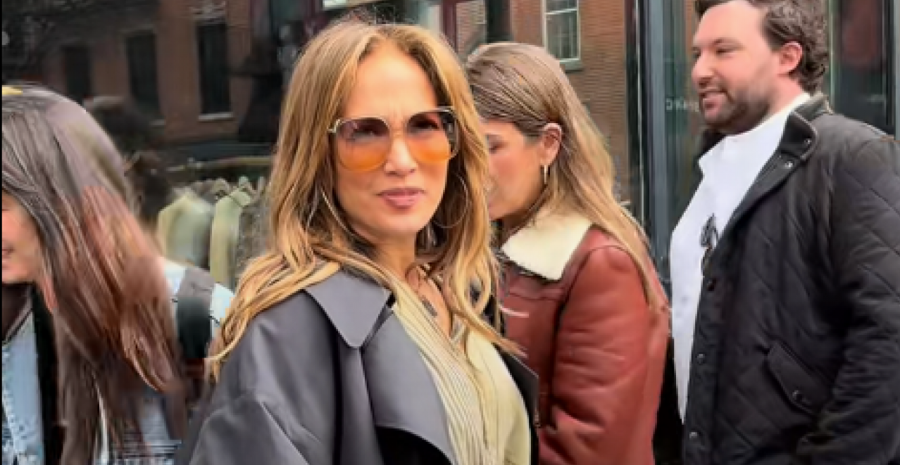 TO JE TAJ KAPUT! Dženifer Lopez je pogodila šta žene žele od kaputa