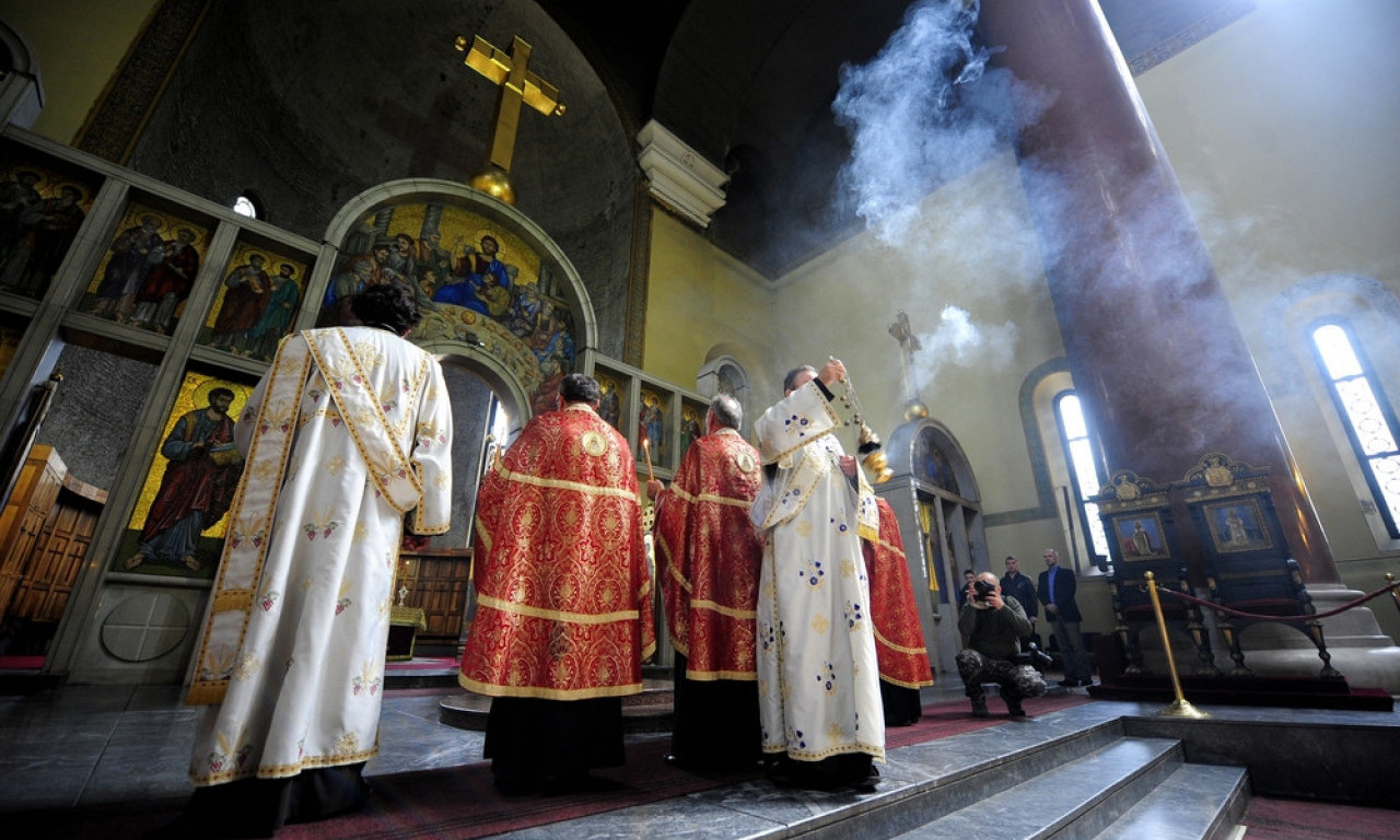 OBIČAJ NA SVETOG JAKOVA KOJI SE NE ZABORAVLJA U ponoć devojke umivaju lice da oteraju zle duhove i prizovu sreću