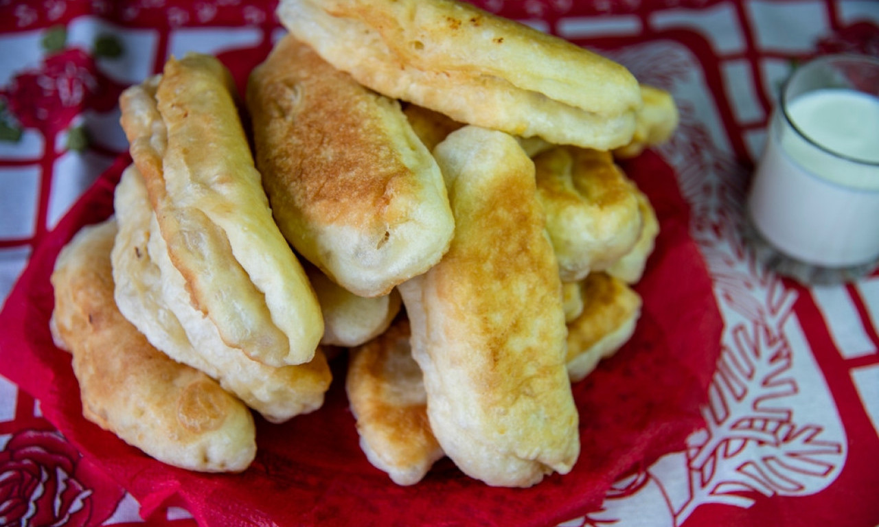 RUSKI UŠTIPCI ZA 15 MINUTA Mekani, sočni i savršeni za brz doručak ili večeru