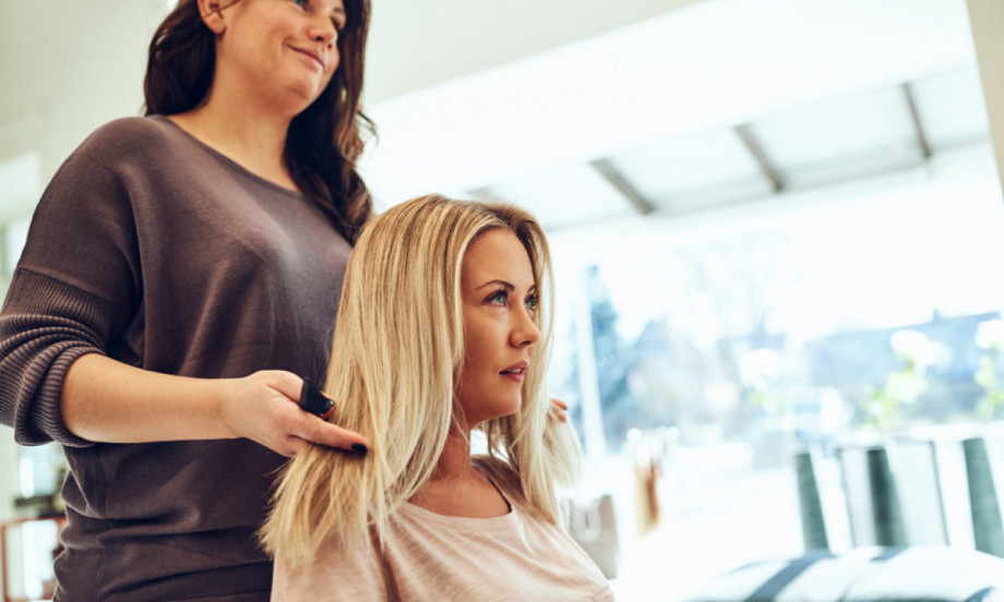 ZNAKOVI DA JE VREME ZA ŠIŠANJE Kako da prepoznate kada vaša kosa “pati” za frizurom
