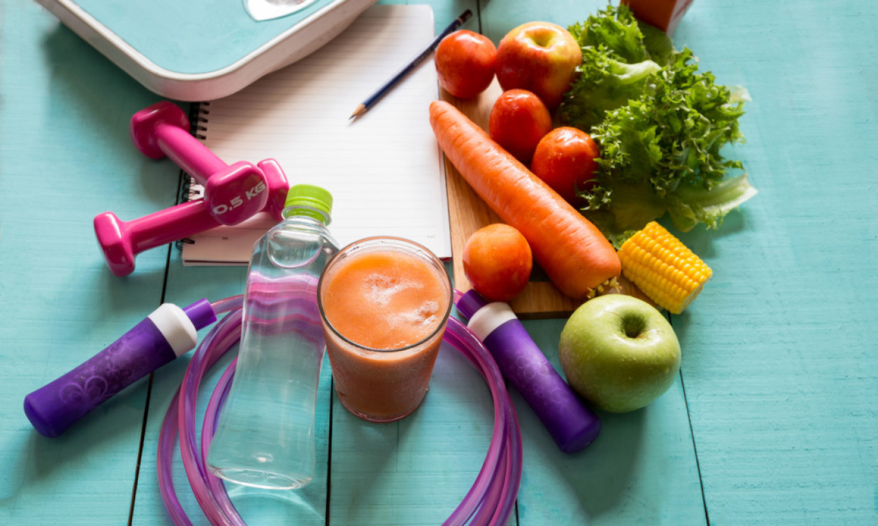 DETOKS PRED PRAZNIKE Saveti nutricionista kako da lakše podnesete tešku hranu i vratite energiju (7 DANA POSNOG DETOKSA)