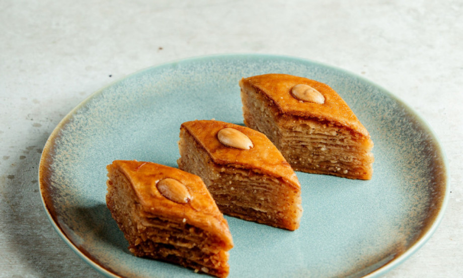 LIBANSKA BAKLAVA GOTOVA ZA SAMO 20 MINUTA Jednostavan recept bez komplikacija