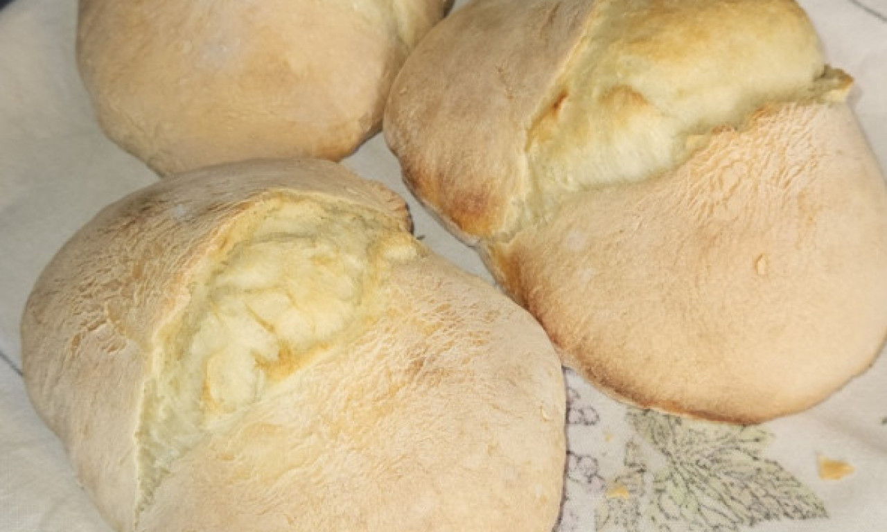 OVO JE PRAVI KRIVAC ZA SALO Srbi ga jedu uz svaki obrok, a krive hleb