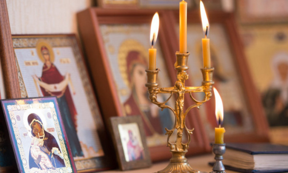 SVETI APOSTOLI DANAS SE POSEBNO POŠTUJU Veruje se da ova molitva donosi mir, zaštitu i snagu u domu