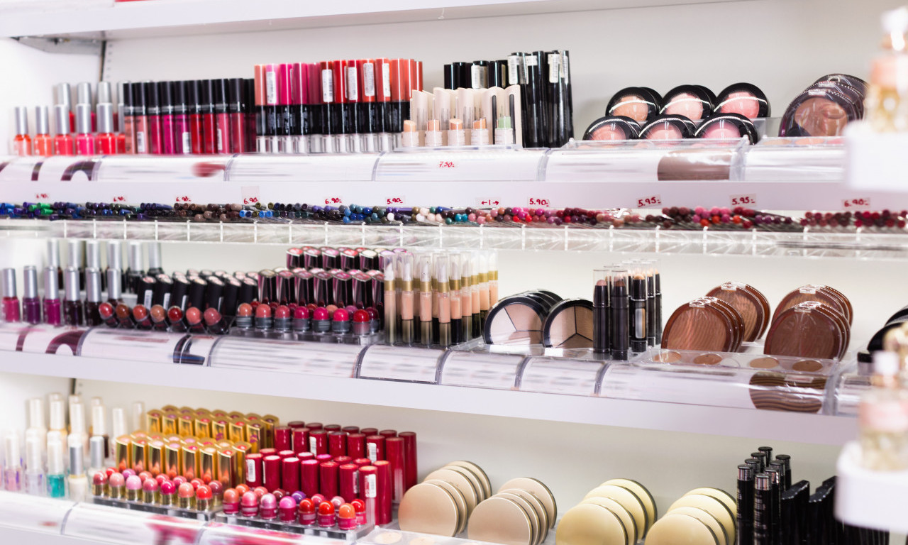 POVLAČI SE KULTNI PUDER KOJI JE PROMENIO BJUTI INDUSTRIJU Rijanin Fenty Beauty saopštio vest koja je rastužila mnoge