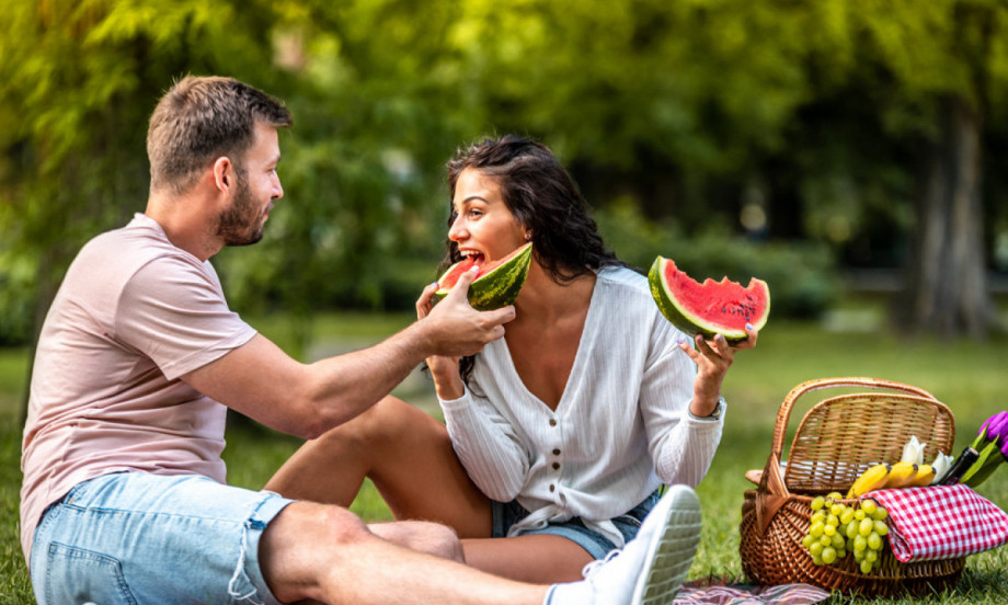 LETNJI FAVORITI NA TESTU Da li je zdravija lubenica ili dinja?