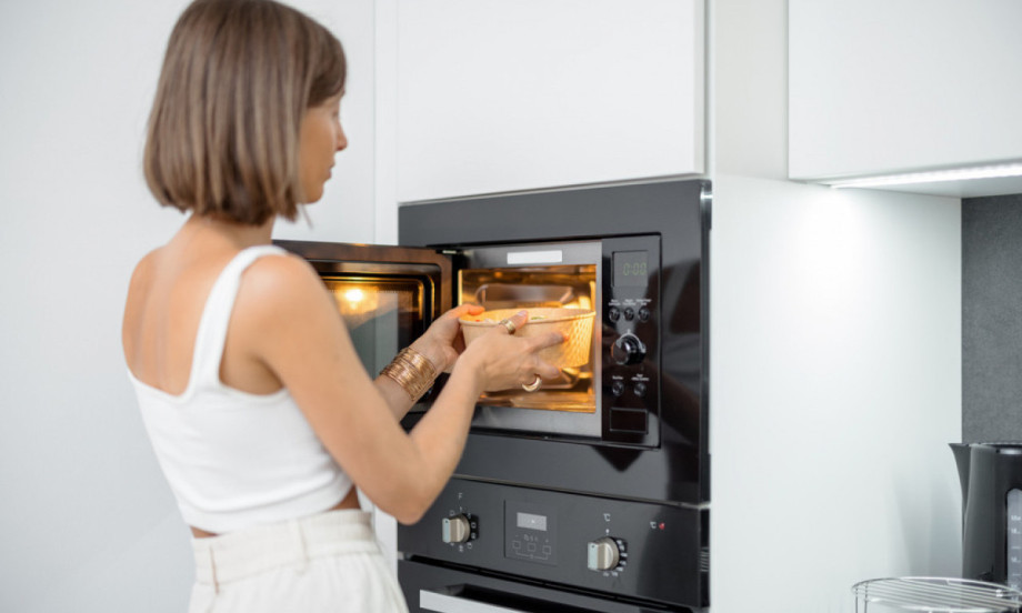 NIKAKO NE PODGREVAJTE OVIH 6 NAMIRNICA Evo šta može da vam ugrozi zdravlje!