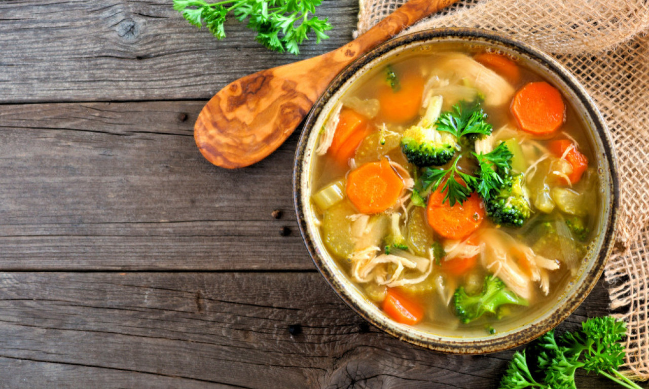 PRIRODNI TONIK ZA ORGANIZAM Pripremite domaću supu sa kostima, korak po korak