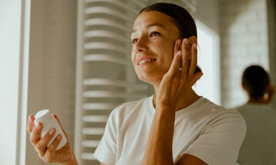 JEFTINO A ČUDOTVORNO Zašto žene masovno prelaze na čičkovo ulje?