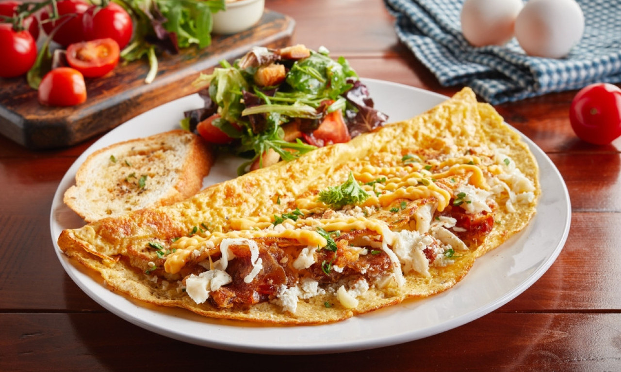 OMLET ILI KUVANO JAJE Evo šta je zdravije i šta treba jesti ako ste na dijeti