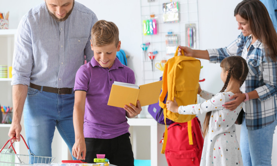 PET KLJUČNIH STVARI ZA RODITELJE ŠKOLARACA Budite oslonac svom detetu na polugodištu!