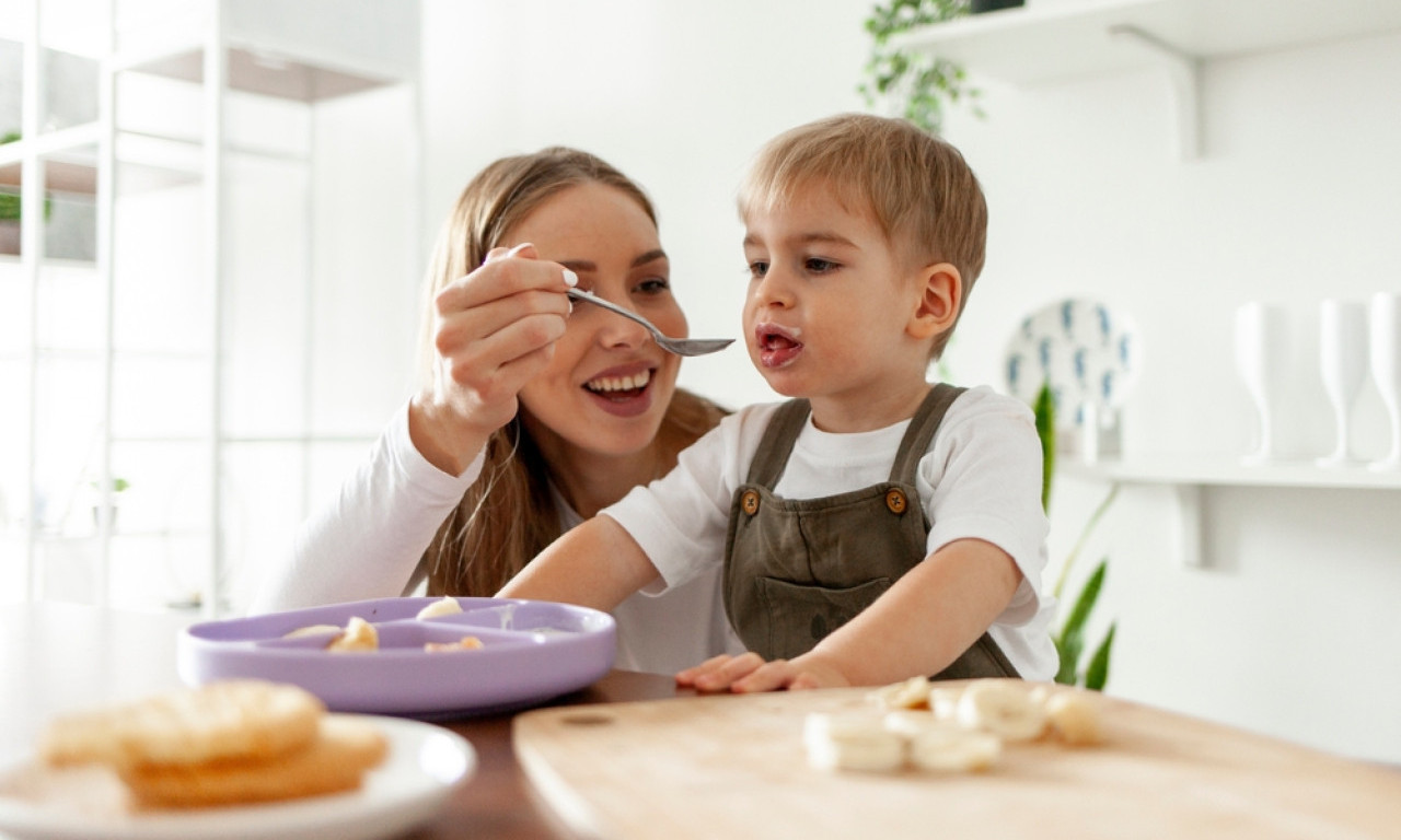 KAKO DA DETE ZAVOLI JELO NA KAŠIKU? Strpljenje je ključ i ovi saveti