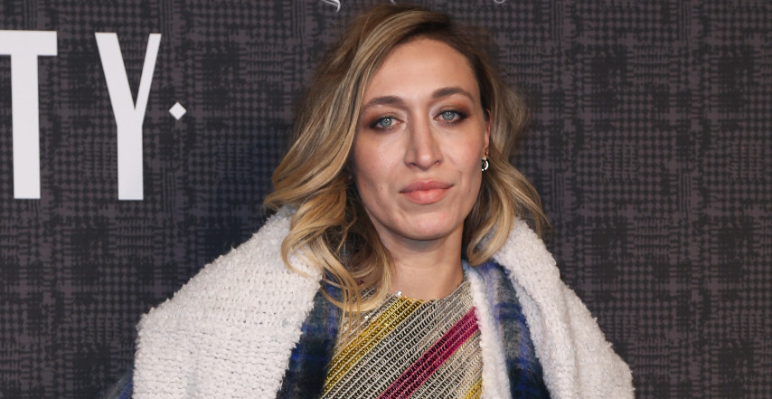 UPOZNAJTE ALANU HADID! Starija sestra Điđi i Bele Hadid zablistala u venčanici Vivijen Vestvud (FOTO)