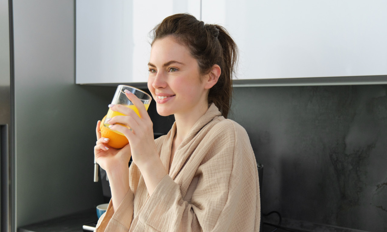 JETRA OBOŽAVA OVAJ SOK Prirodan način da se očistite iznutra!