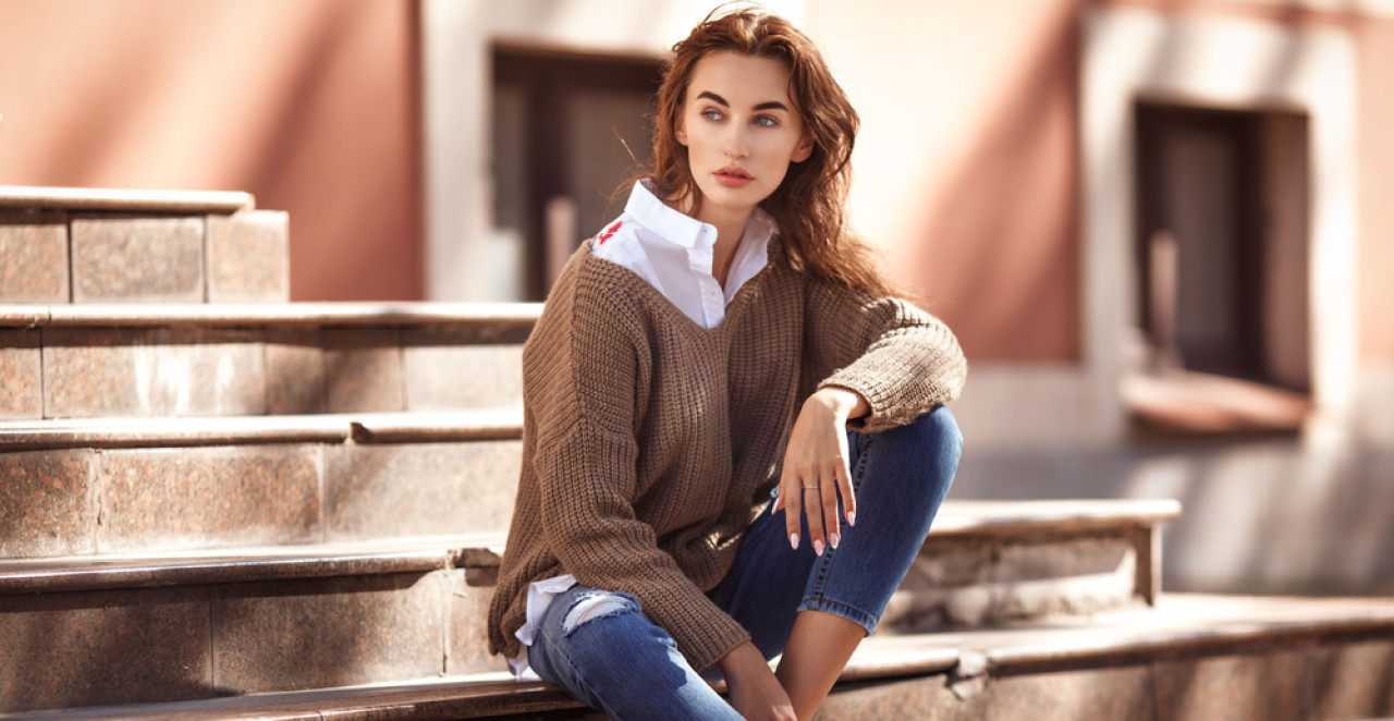 10 NAJVEĆIH TRENDOVA FARMERKI ZA JESEN/ZIMU 2025: Novi model uskih nogavica se vratio, a braon džins osvaja modne piste