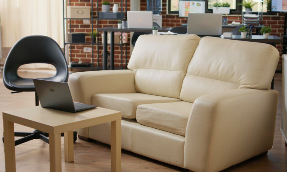 KAKO DA OČISTITE KOŽNU GARNITURU Jednostavan vodič za negu i dugotrajnu svežinu vaše kožne garniture