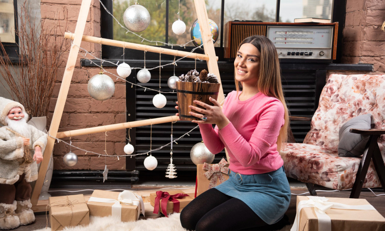 NOVOGODIŠNJA DEKORACIJA MALOG STANA Da sve zablista kao iz bajke!