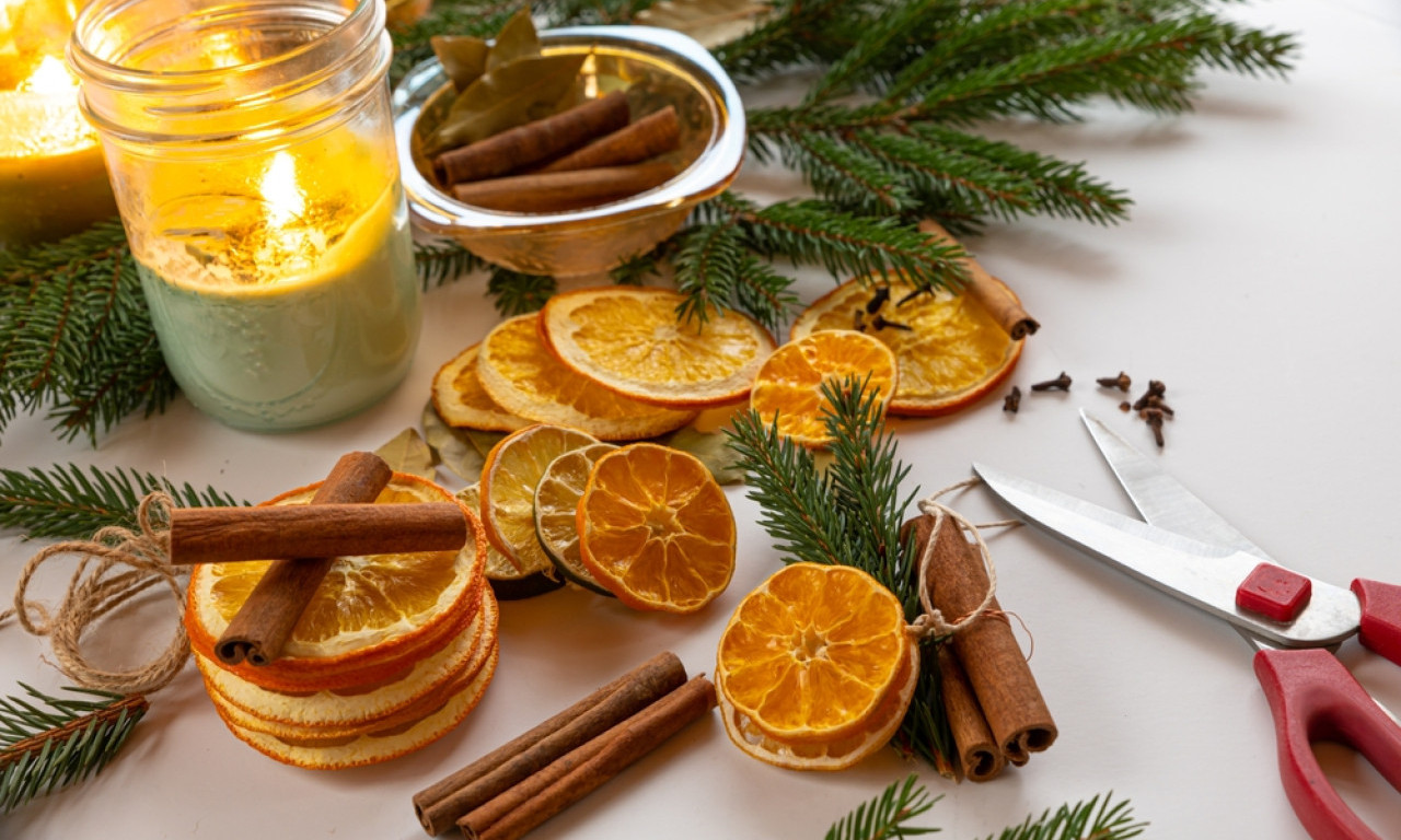 NAPRAVITE MIRISNU SVEĆU, NE KUPUJTE! Jednostavna DIY dekoracija kao iz luksuzne prodavnice