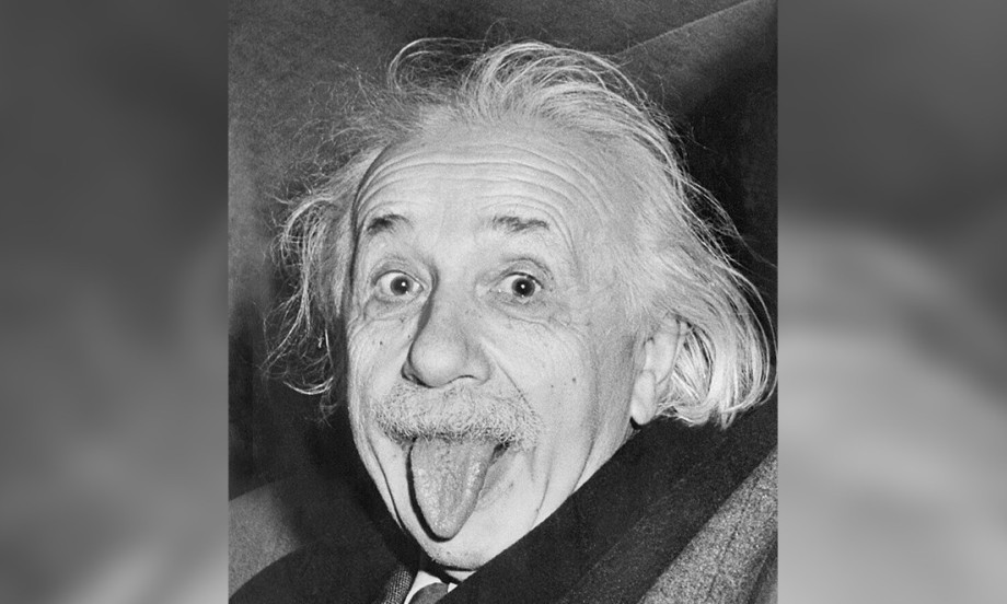 AJNŠTAJNOV JUTARNJI RITUAL ZA SREĆU I ŽIVOTU Jednostavan trik od 2 minuta može vam iz korena promeniti sve!