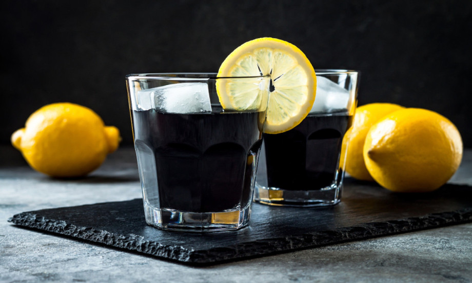 CRNA LIMUNADA Najpopularniji detoks napitak – smanjuje nadutost i ravna stomak, a pravi se za minut