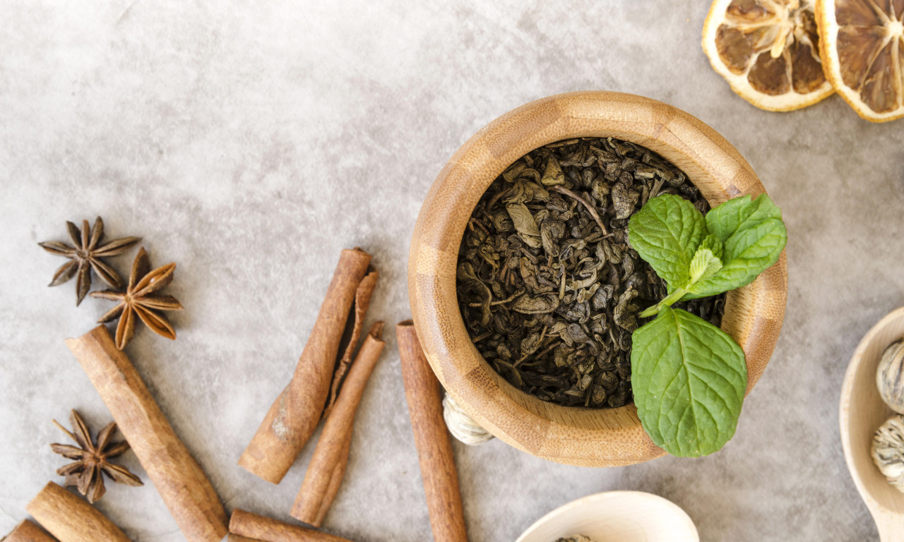 BILJKA KOJA POMAŽE KOD NAPETOSTI I NESANICE SVE VIŠE PRIVLAČI PAŽNJU Otkrivamo i kako je koristiti!