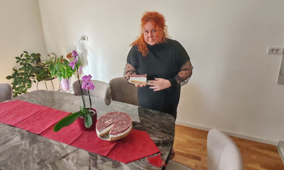 KAKO JE ANICA NAPRAVILA ČIZKEJK Otkrivamo vam tajni sastojak za savršeni ukus i recept koji svi traže (FOTO)