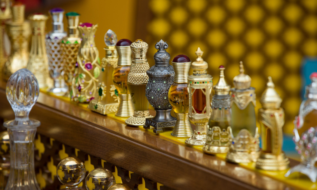 ARAPSKI PARFEMI SU APSOLUTNI HIT Najbolji zimski mirisi koji osvajaju trajnošću i luksuznim notama