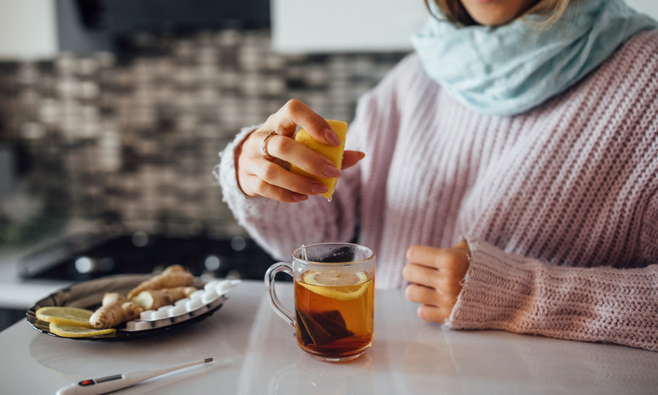 ZABORAVLJENI ZIMSKI NAPITAK Lek naših baka koji greje i leči – a pravi se za 5 minuta!