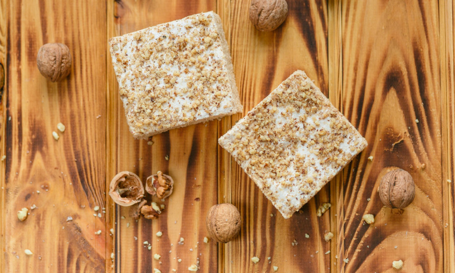 KREMASTE RAFAELO KOCKE BEZ PEČENJA Brzi desert koji izgleda svečano, a pravi se za tren oka!